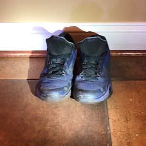 Nike Kobe 10 Low “Blackout” Size 7 Men’s Sneaker